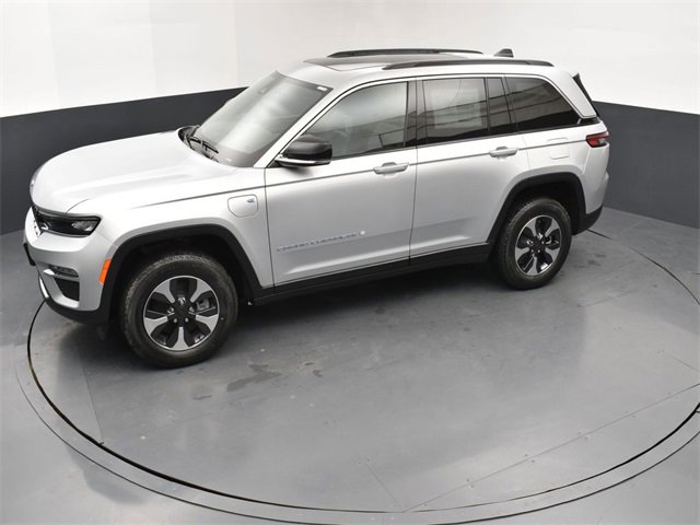 New 2025 Jeep Grand Cherokee Limited 4xe image 15