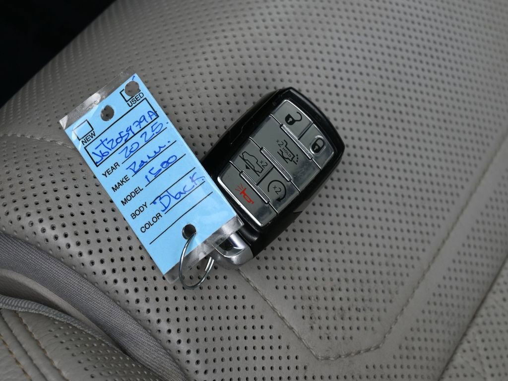 Used 2025 RAM 1500 Tungsten image 19