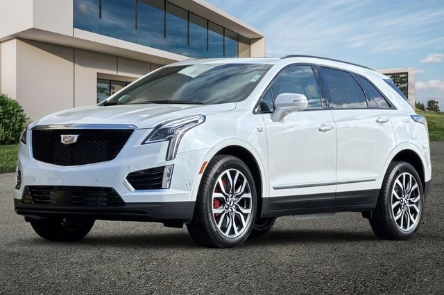 New 2026 Cadillac XT5 Sportv w/ LPO, Floor Liner Package image 8