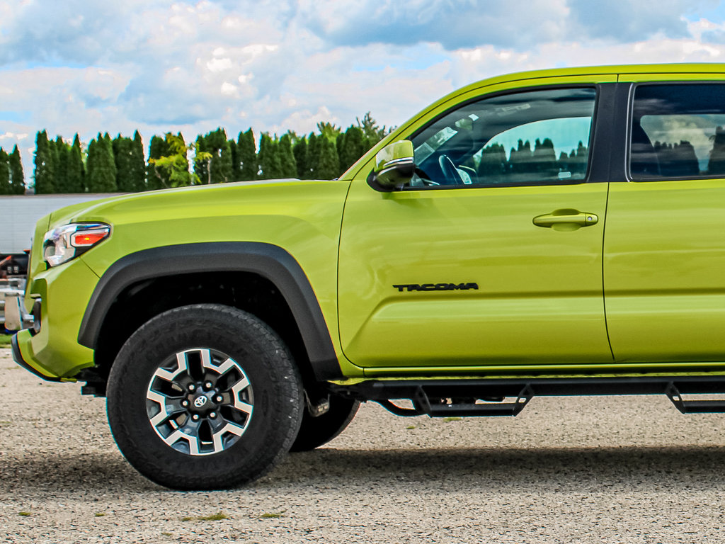 Used 2023 Toyota Tacoma TRD Off-Road w/ TRD Premium Off Road Package AWD/4WD image 44