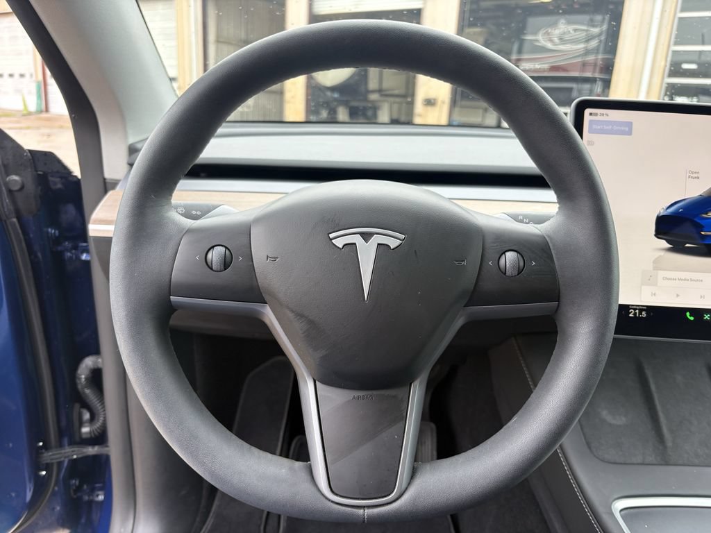 Used 2024 Tesla Model Y Long Range AWD/4WD image 15