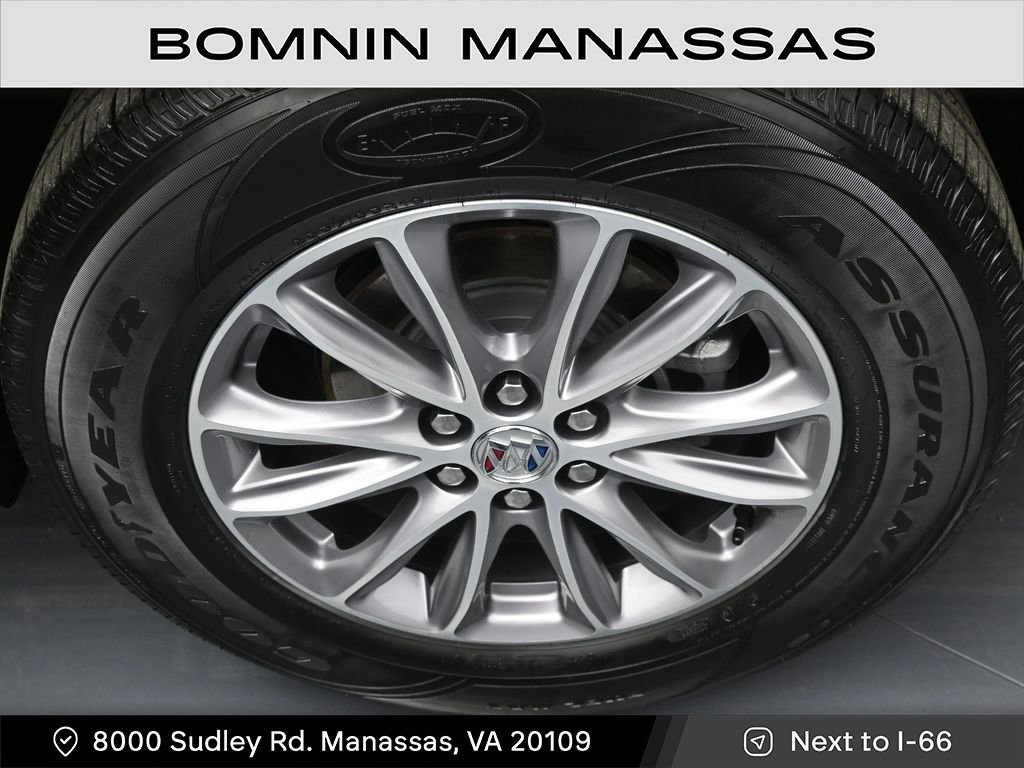 Used 2023 Buick Enclave Essence image 21