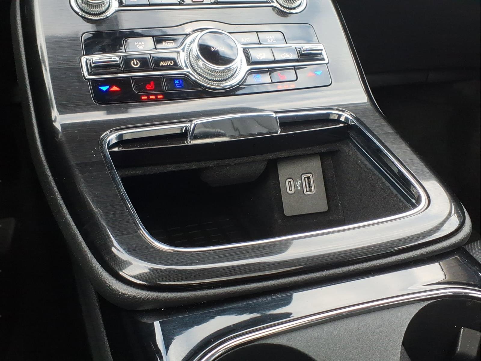 Used 2022 Lincoln Nautilus Reserve AWD/4WD image 19