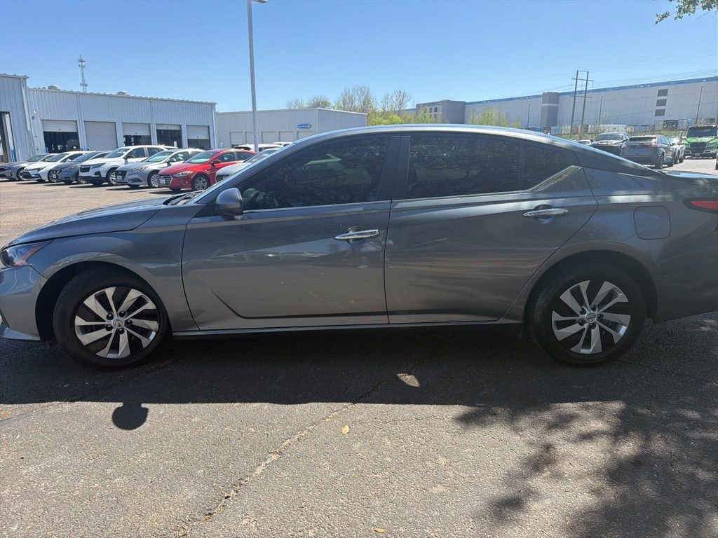 Used 2022 Nissan Altima 2.5 S image 6