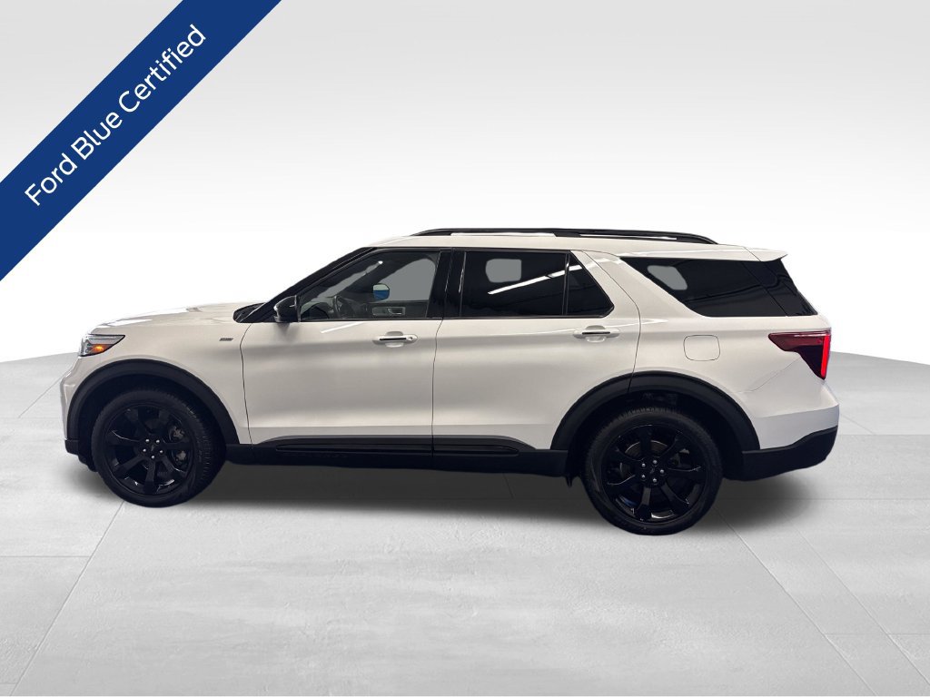 Used 2023 Ford Explorer ST-Line w/ Class IV Trailer Tow Package AWD/4WD image 2