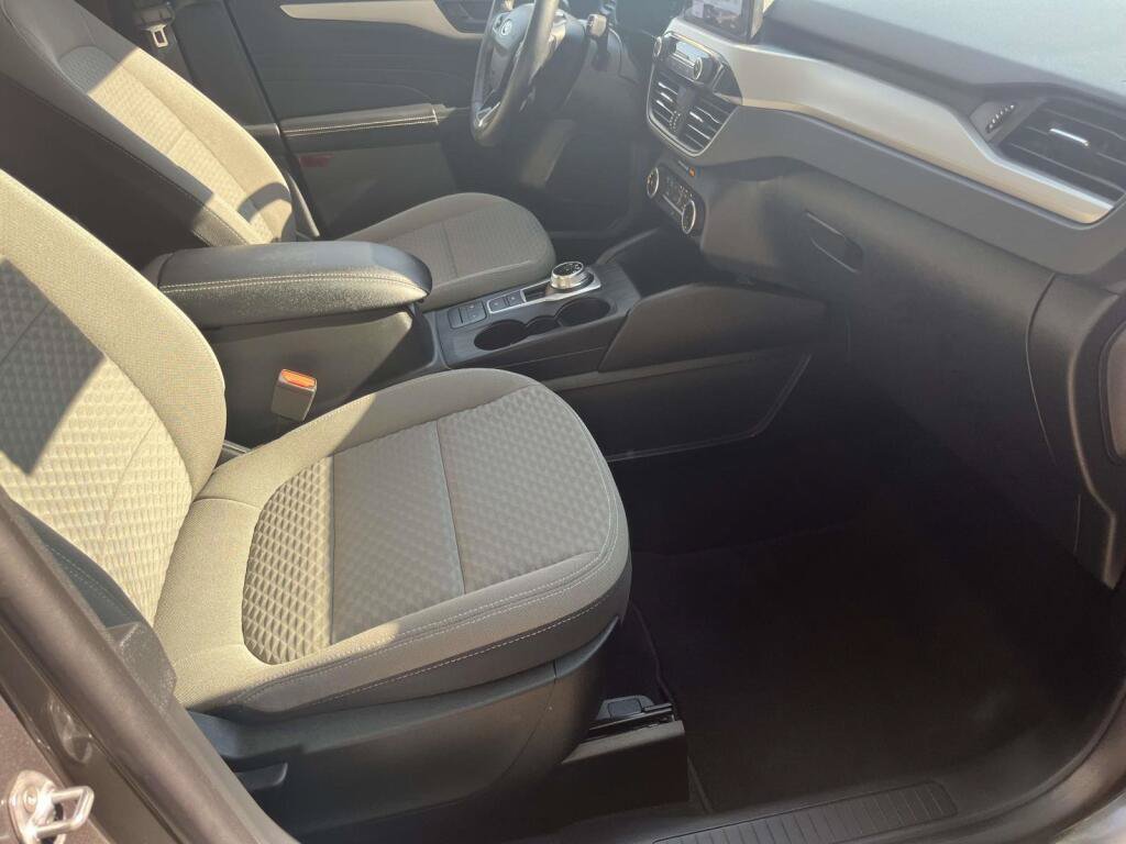 Used 2022 Ford Escape SE w/ SE Sport Appearance Package AWD/4WD image 21