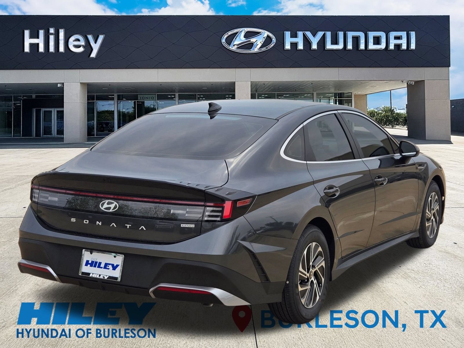 New 2026 Hyundai Sonata Blue FWD image 4