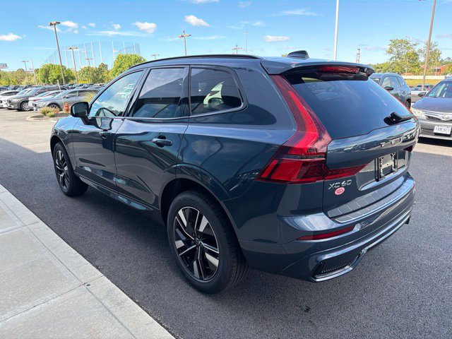 New 2027 Volvo XC60 B5 Core AWD/4WD image 5