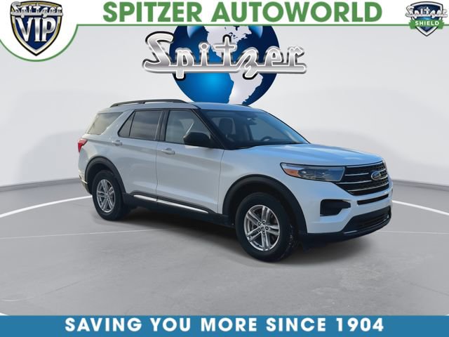 Used 2022 Ford Explorer XLT AWD/4WD image 2