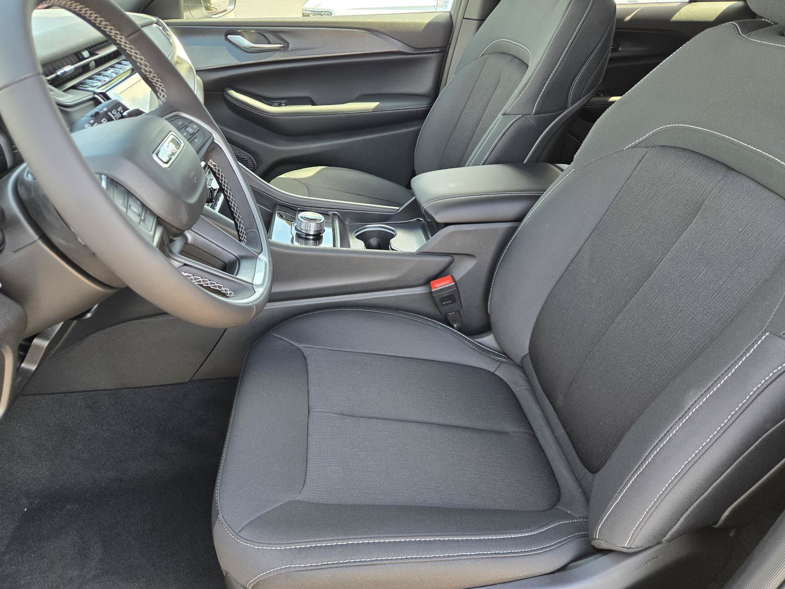 New 2026 Jeep Grand Cherokee Laredo X RWD image 22