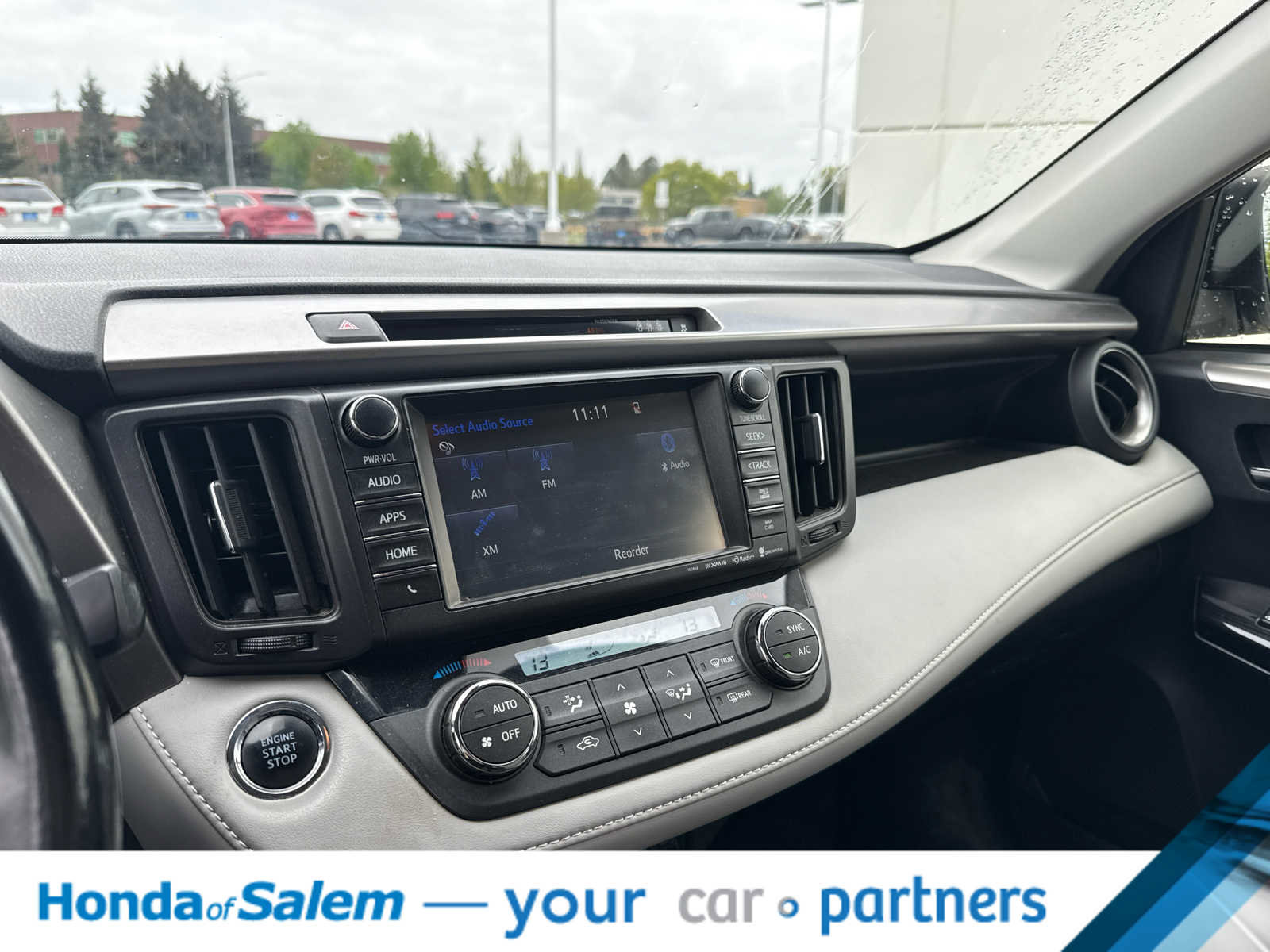 Used 2018 Toyota RAV4 Limited w/ All Weather Liner Package AWD/4WD image 17