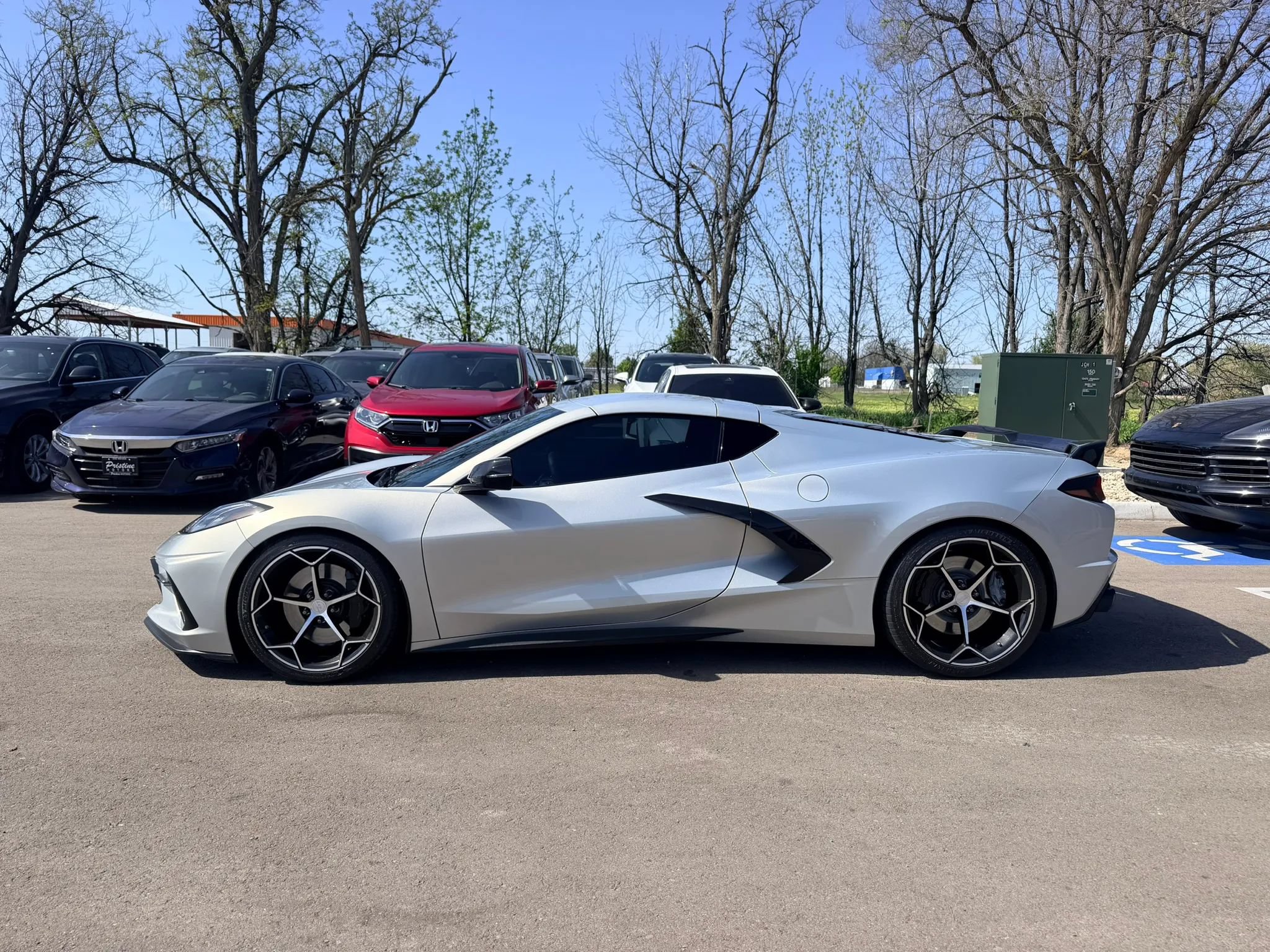 Used 2023 Chevrolet Corvette Stingray Premium Cpe w/ Z51 Performance Package RWD image 8