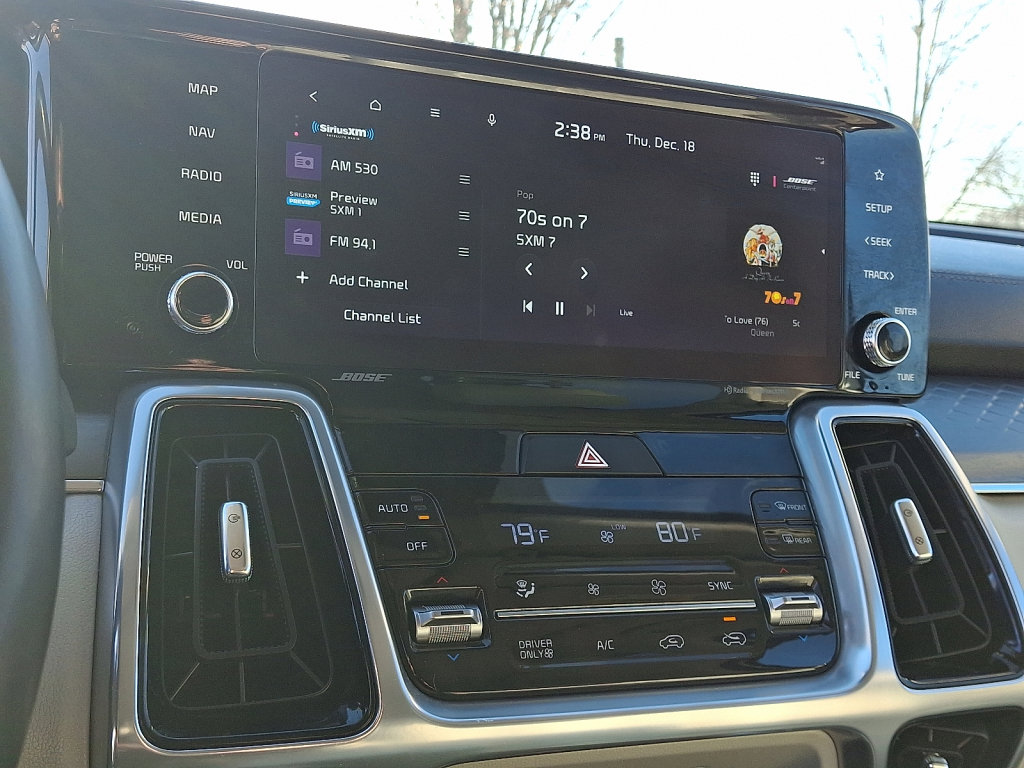 Used 2022 Kia Sorento SX Prestige w/ Panoramic Sunroof Package image 28