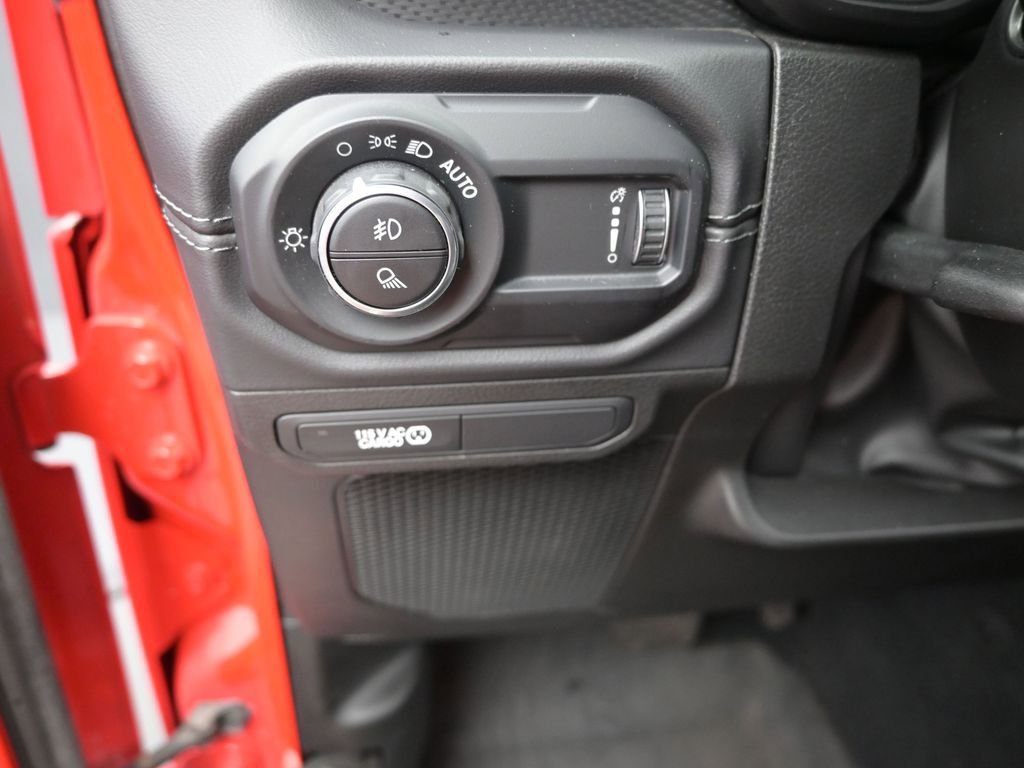 Used 2024 Jeep Gladiator Rubicon AWD/4WD image 33