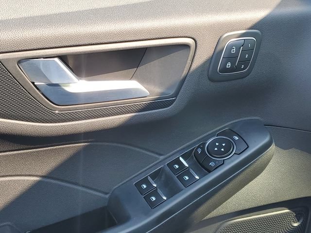 Used 2023 Ford Escape ST-Line Elite AWD/4WD image 7