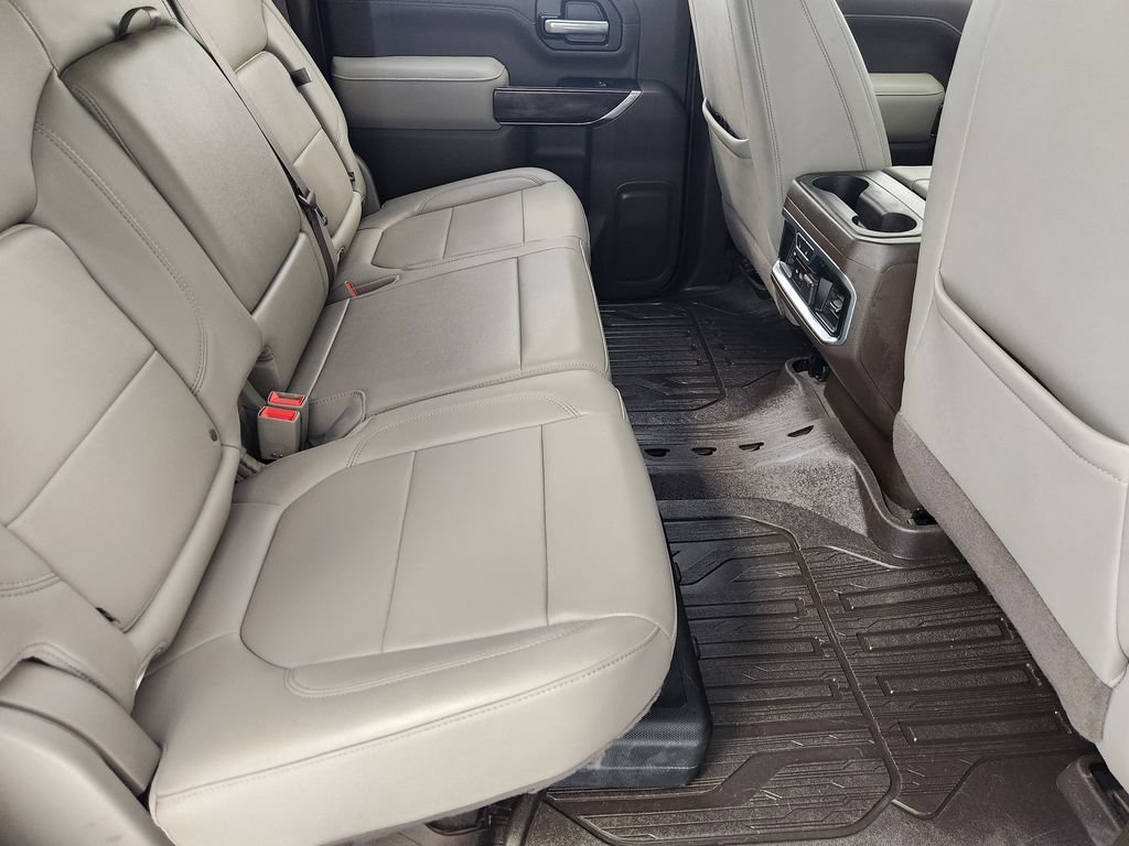 Used 2022 GMC Sierra 2500 SLT w/ SLT Preferred Package AWD/4WD image 31