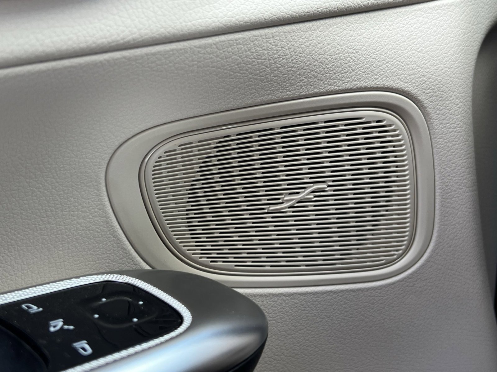 New 2026 Mercedes-Benz GLC 300 4MATIC image 34