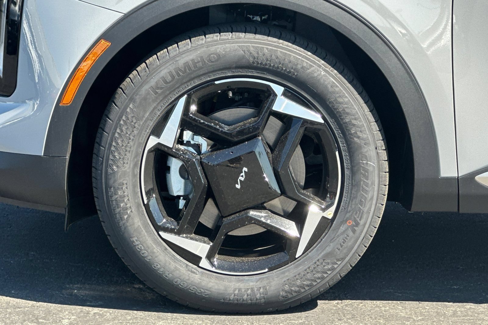 New 2026 Kia Sportage EX FWD image 25