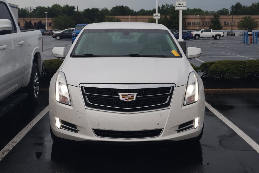 Used 2016 Cadillac XTS Luxury w/ LPO, Protection Package FWD image 2