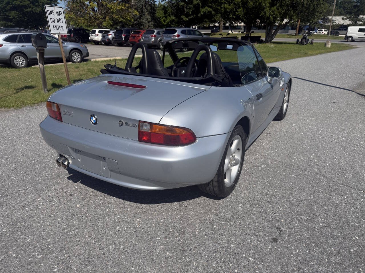 Used 1999 BMW Z3 2.5i RWD image 5