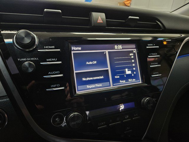 Used 2018 Toyota Camry XSE image 23