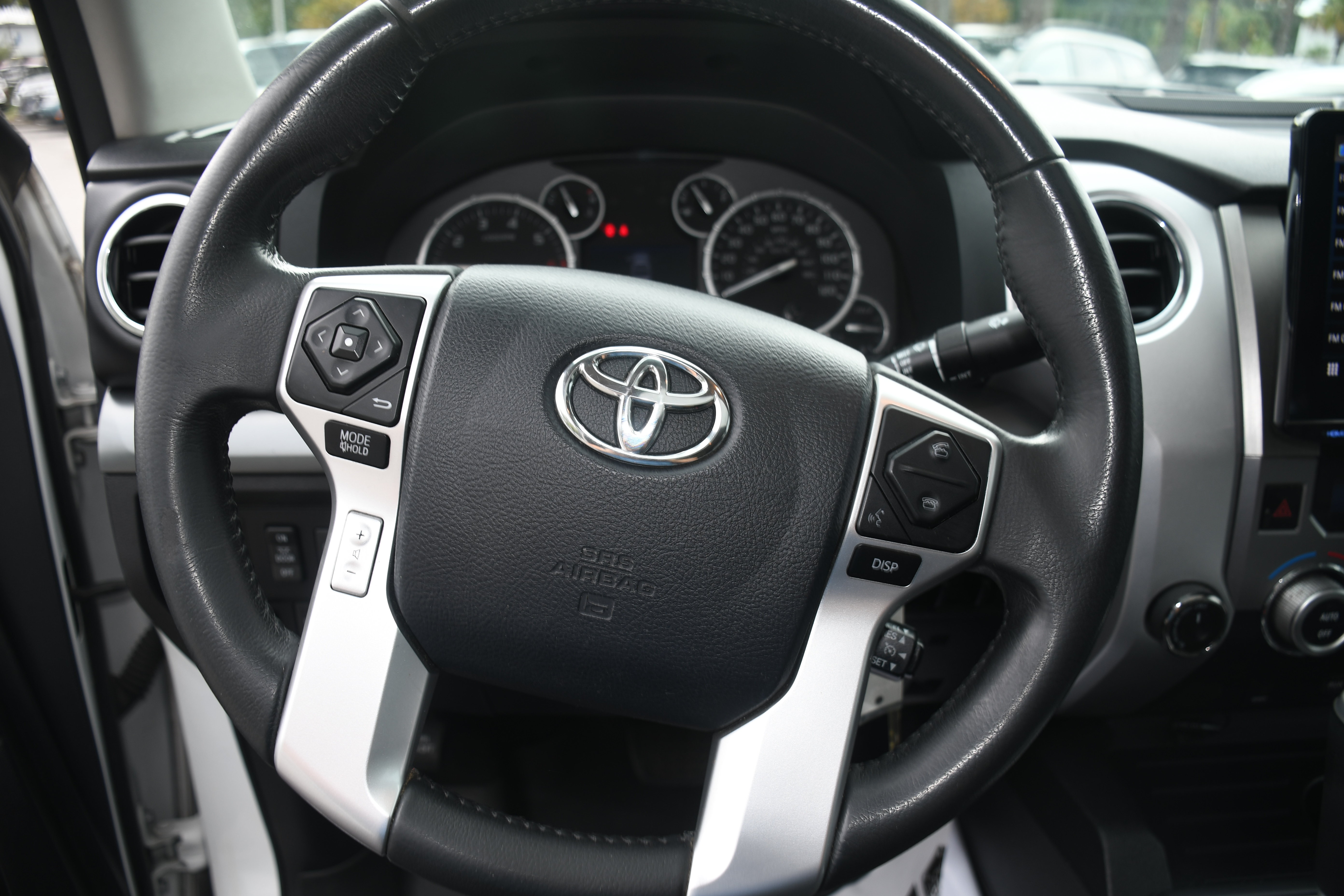 Used 2017 Toyota Tundra Platinum AWD/4WD image 14