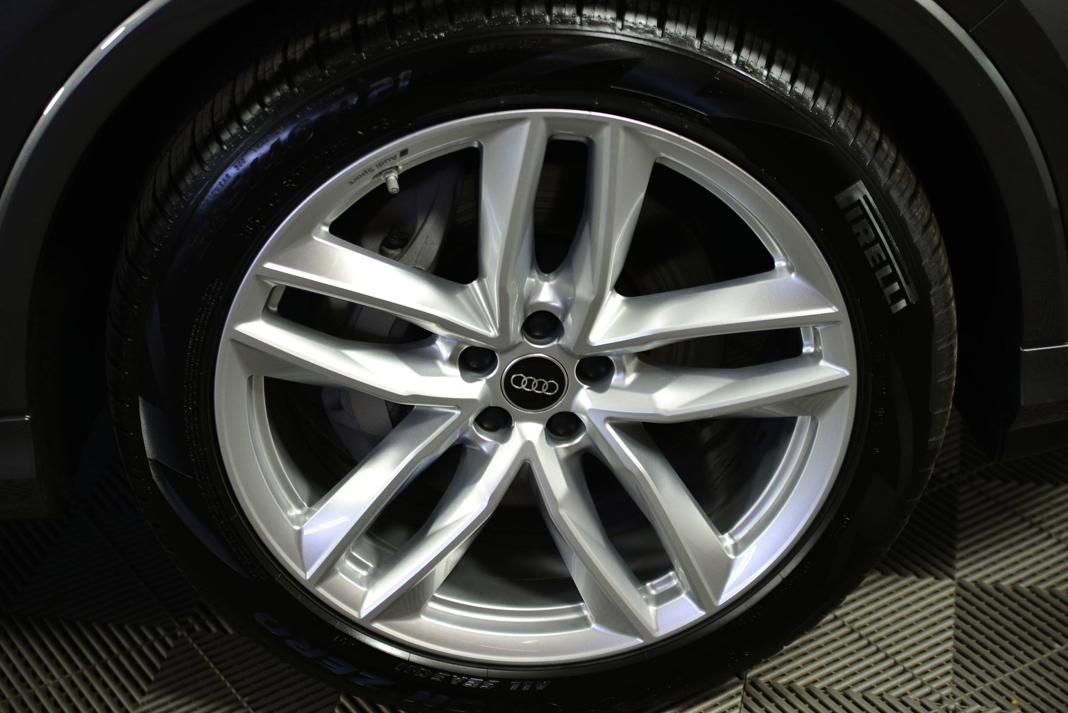 New 2025 Audi Q7 3.0T Premium Plus image 9