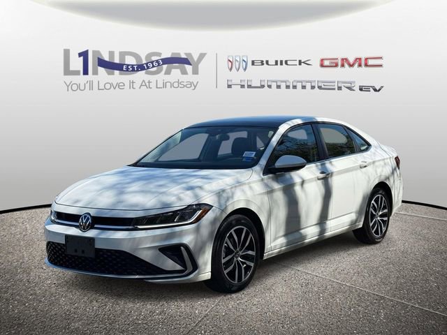 Used 2025 Volkswagen Jetta SE w/ Sunroof Package image 5