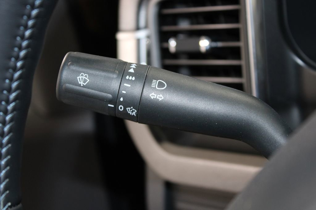 Used 2025 Ford F350 Platinum image 42