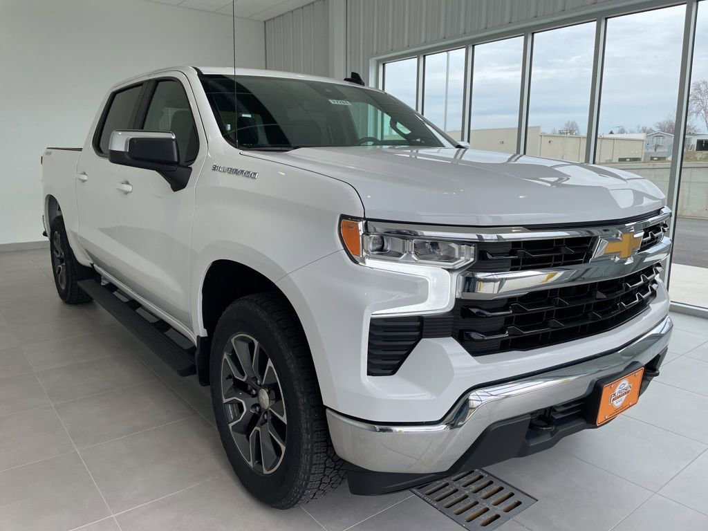 Used 2024 Chevrolet Silverado 1500 LT image 7
