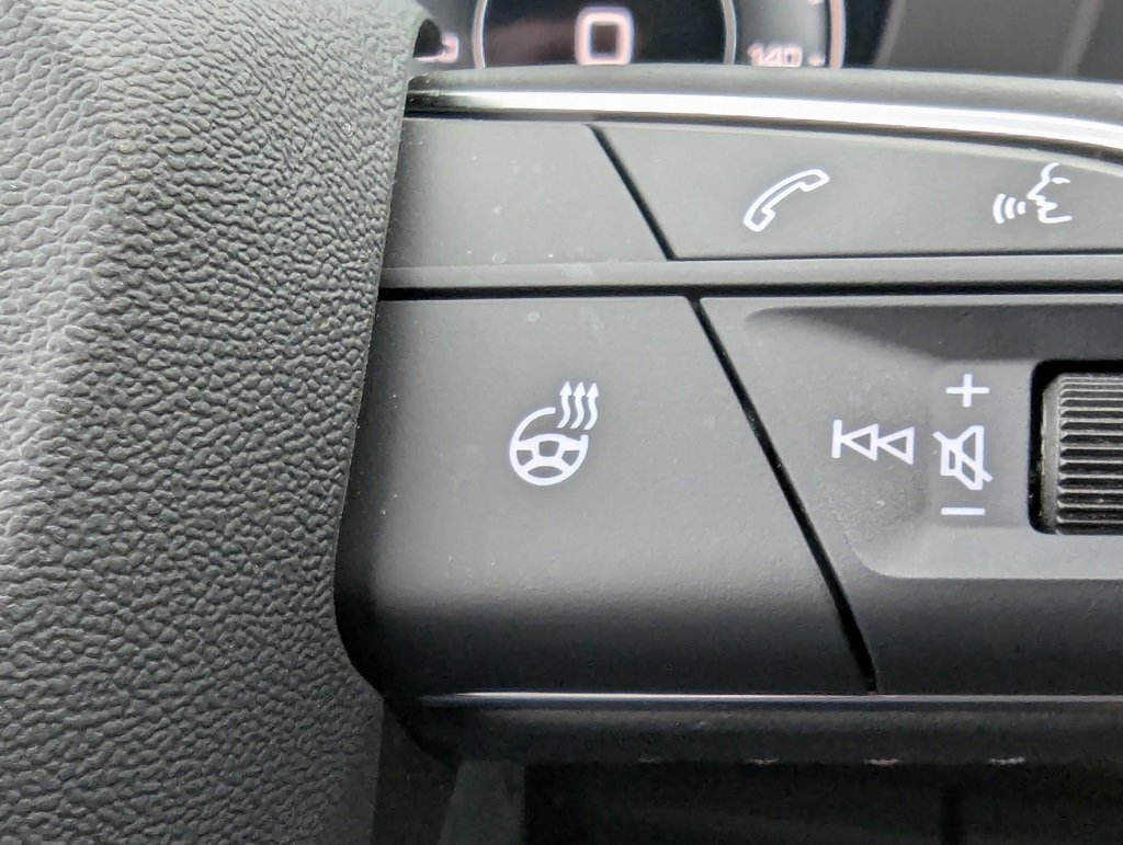 Used 2022 Audi Q5 e Prestige w/ Prestige Package image 25