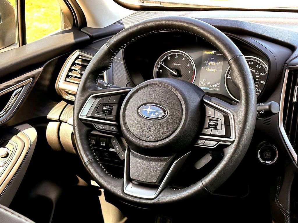 Used 2022 Subaru Forester Limited AWD/4WD image 33