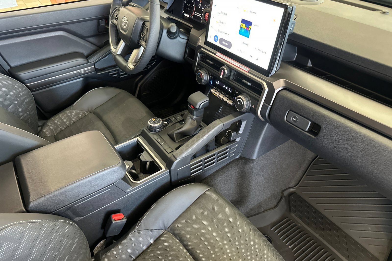 New 2026 Toyota 4Runner TRD Off-Road Premium AWD/4WD image 18