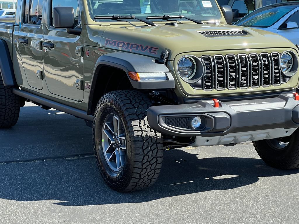 New 2026 Jeep Gladiator Mojave w/ Technology Group AWD/4WD image 10