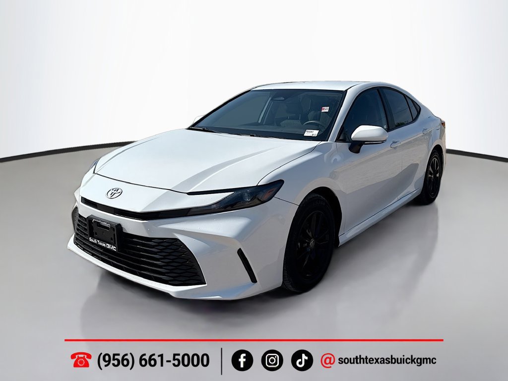 Used 2025 Toyota Camry LE w/ Convenience Package FWD image 3