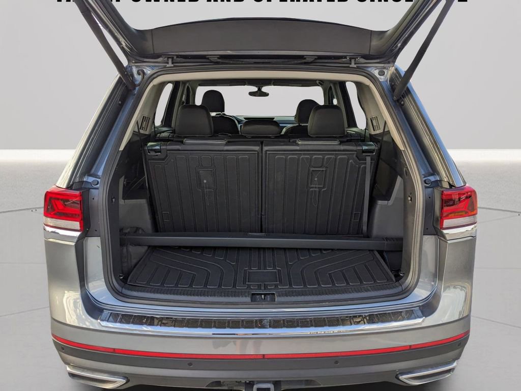 Used 2023 Volkswagen Atlas SE w/ Black Wheel Package FWD image 10
