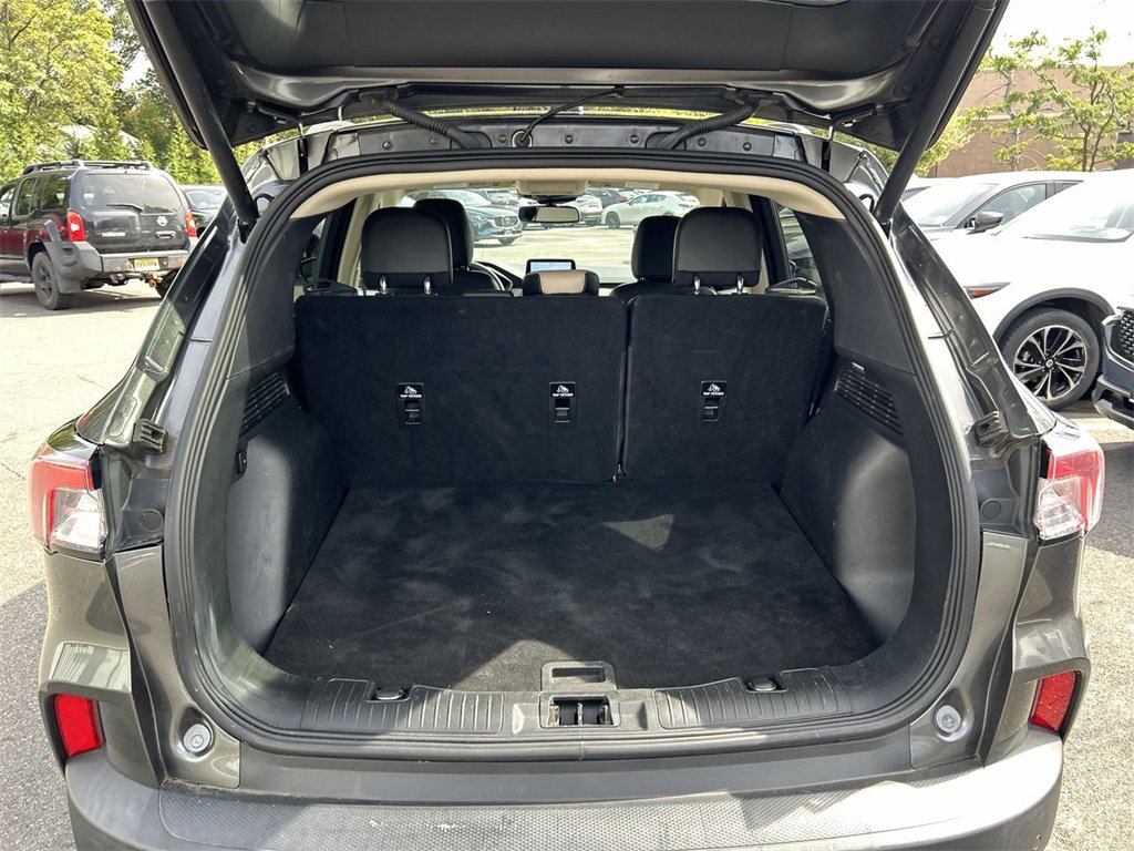 Used 2020 Ford Escape Titanium image 26