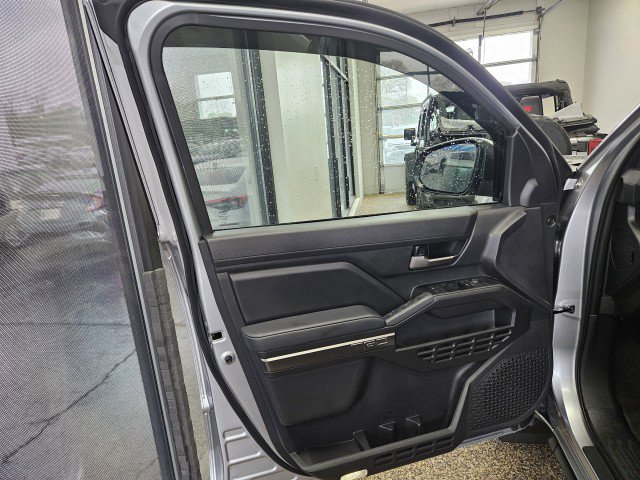 Used 2025 Toyota Tacoma TRD Sport w/ TRD Sport Premium Package AWD/4WD image 17