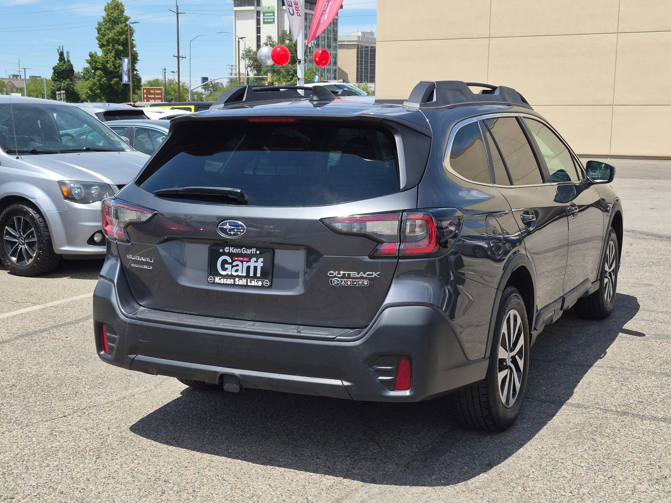 Used 2020 Subaru Outback Premium w/ Popular Package #1 AWD/4WD image 3