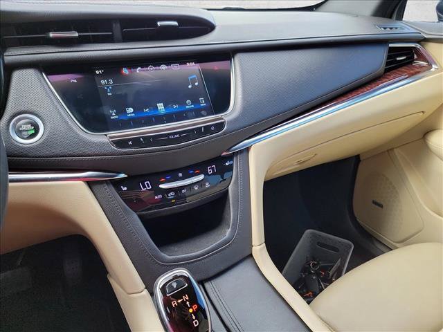 Used 2017 Cadillac XT5 Luxury w/ Driver Awareness Package FWD image 23