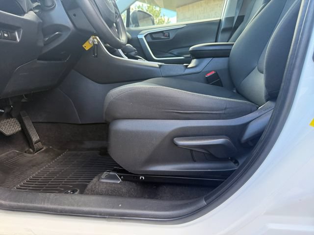 Certified 2024 Toyota RAV4 LE AWD/4WD image 28