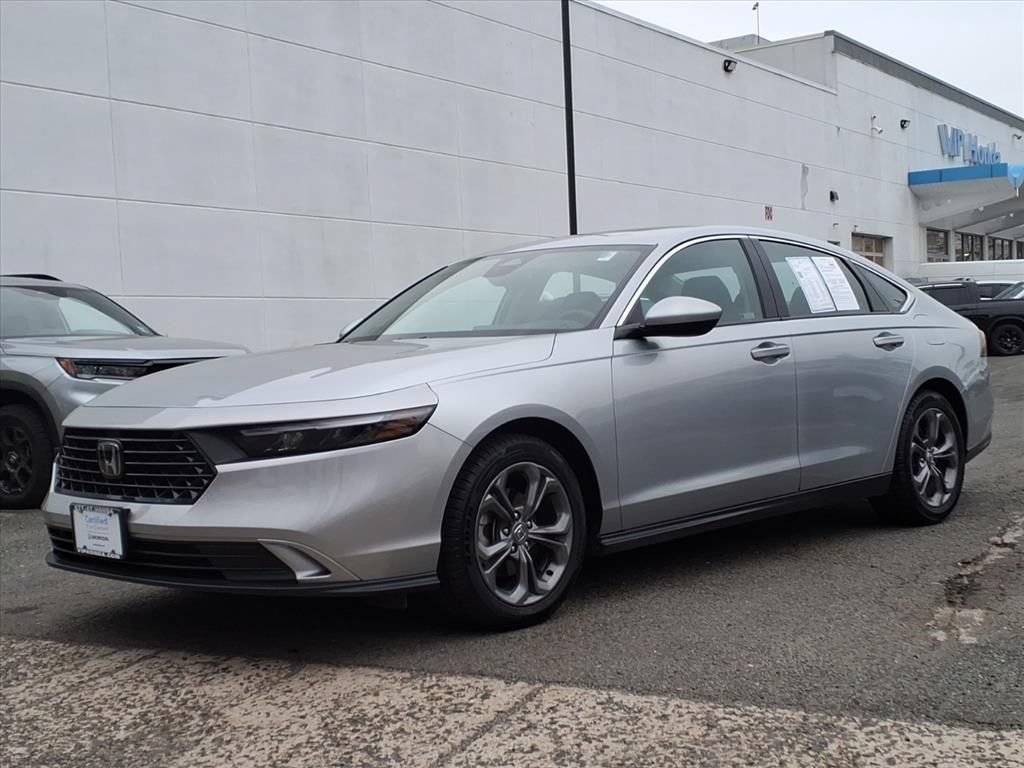 Used 2024 Honda Accord EX image 3