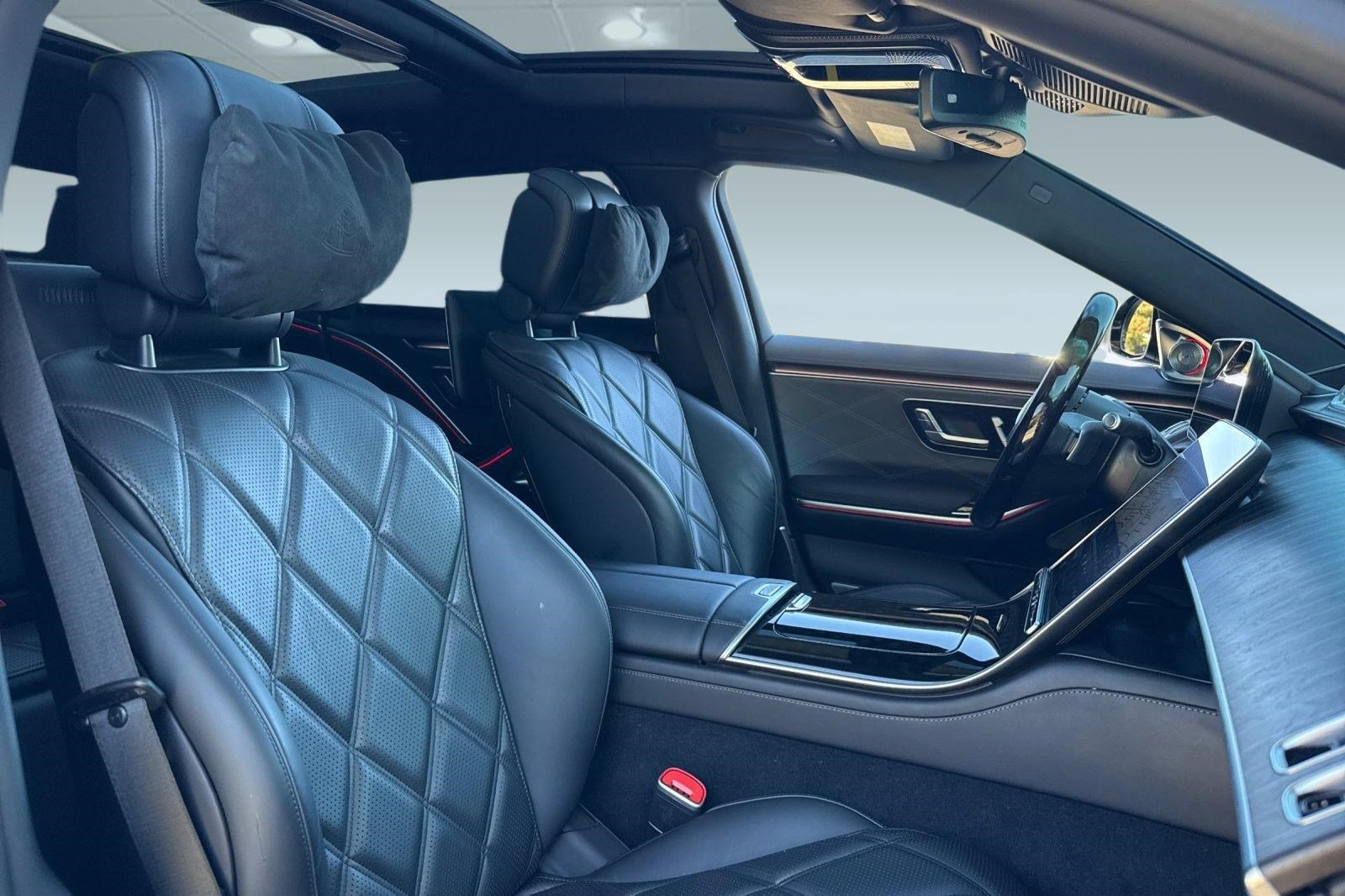 Certified 2024 Mercedes-Benz Maybach S 680 4MATIC image 29