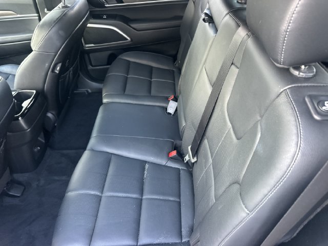 Certified 2022 Kia Telluride EX FWD image 17