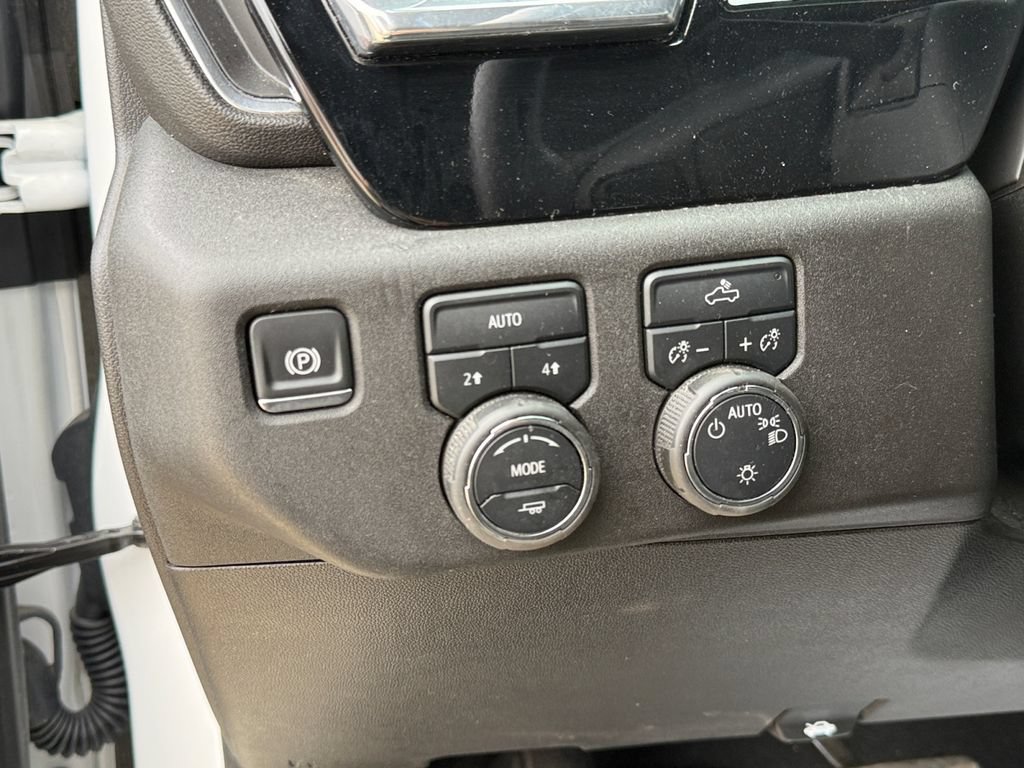 Used 2025 Chevrolet Silverado 1500 LT w/ Work Truck Package AWD/4WD image 18