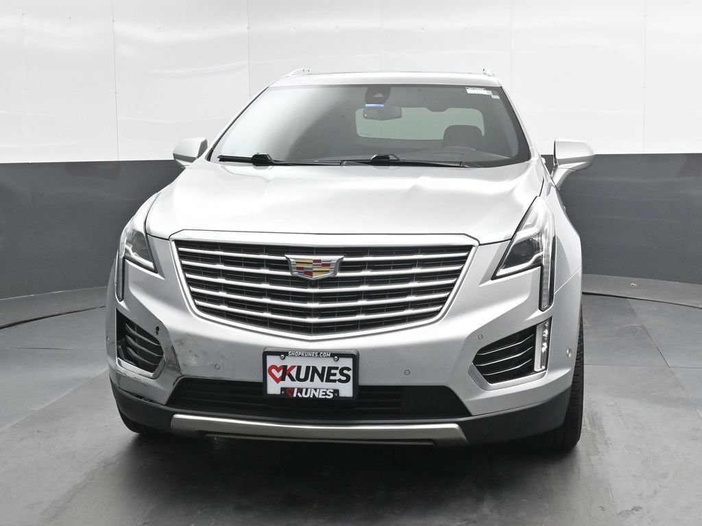 Used 2017 Cadillac XT5 Platinum w/ Driver Assist Package AWD/4WD image 6