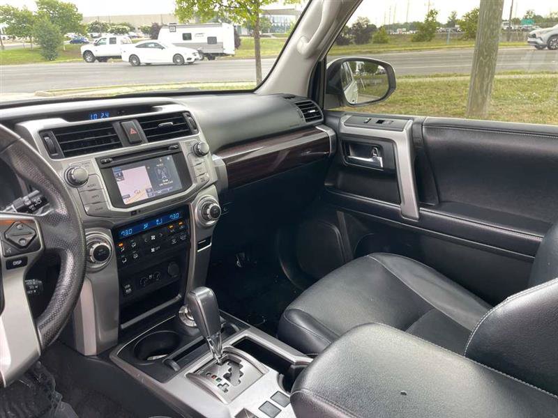 Used 2018 Toyota 4Runner Limited AWD/4WD image 68