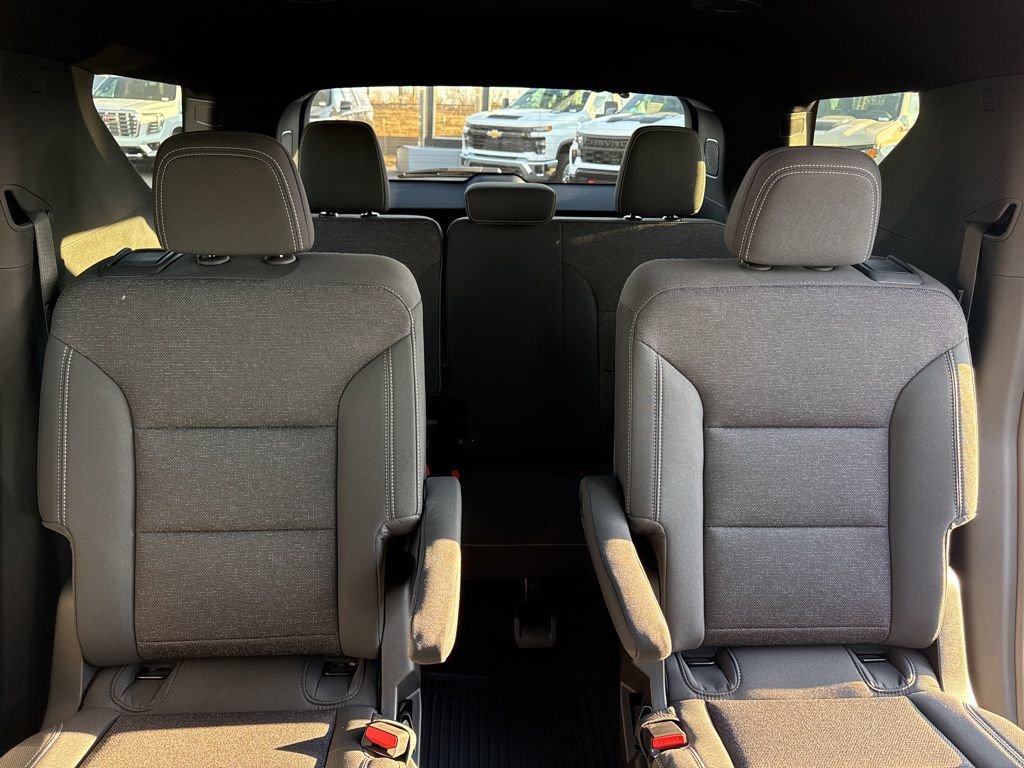 Used 2026 Chevrolet Traverse LT w/ Driver Confidence Package image 15