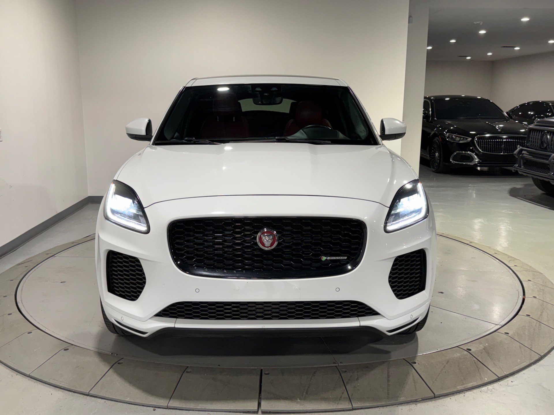 Used 2019 Jaguar E-PACE R-Dynamic SE image 6