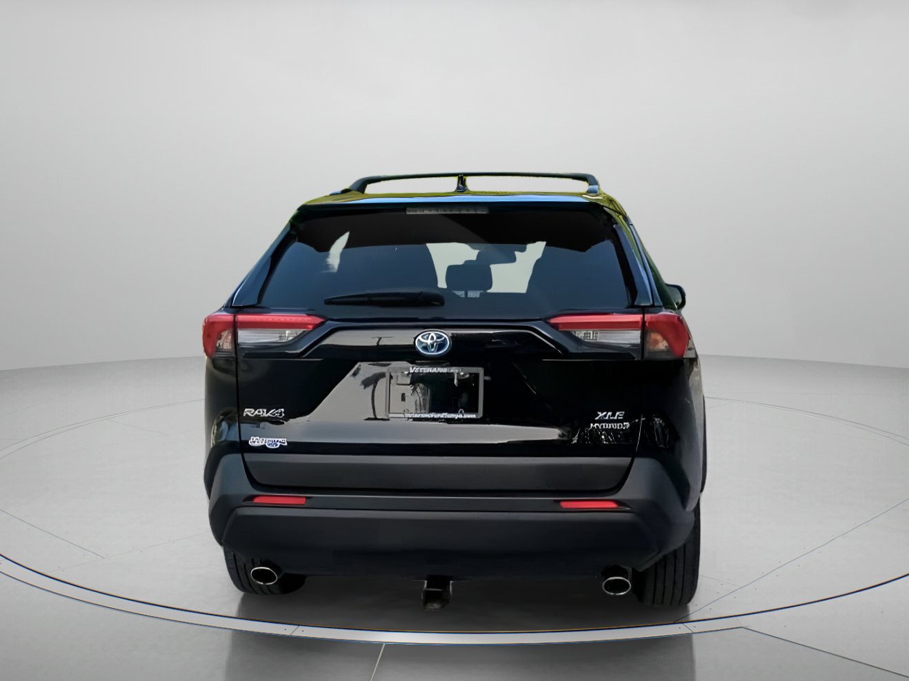 Used 2023 Toyota RAV4 XLE Premium AWD/4WD image 24